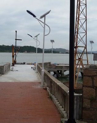 西藏优质太阳能路灯厂家供应商 北京诚创科星，照亮高原绿色能源之路